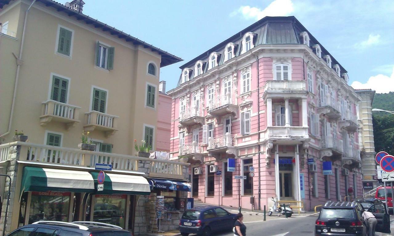 Apartment Secret Garden Οπατία Εξωτερικό φωτογραφία